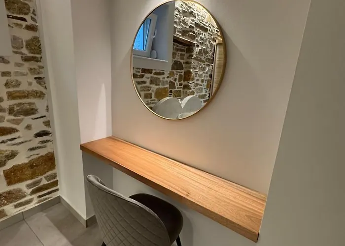 Petra Phos Ermoupoli